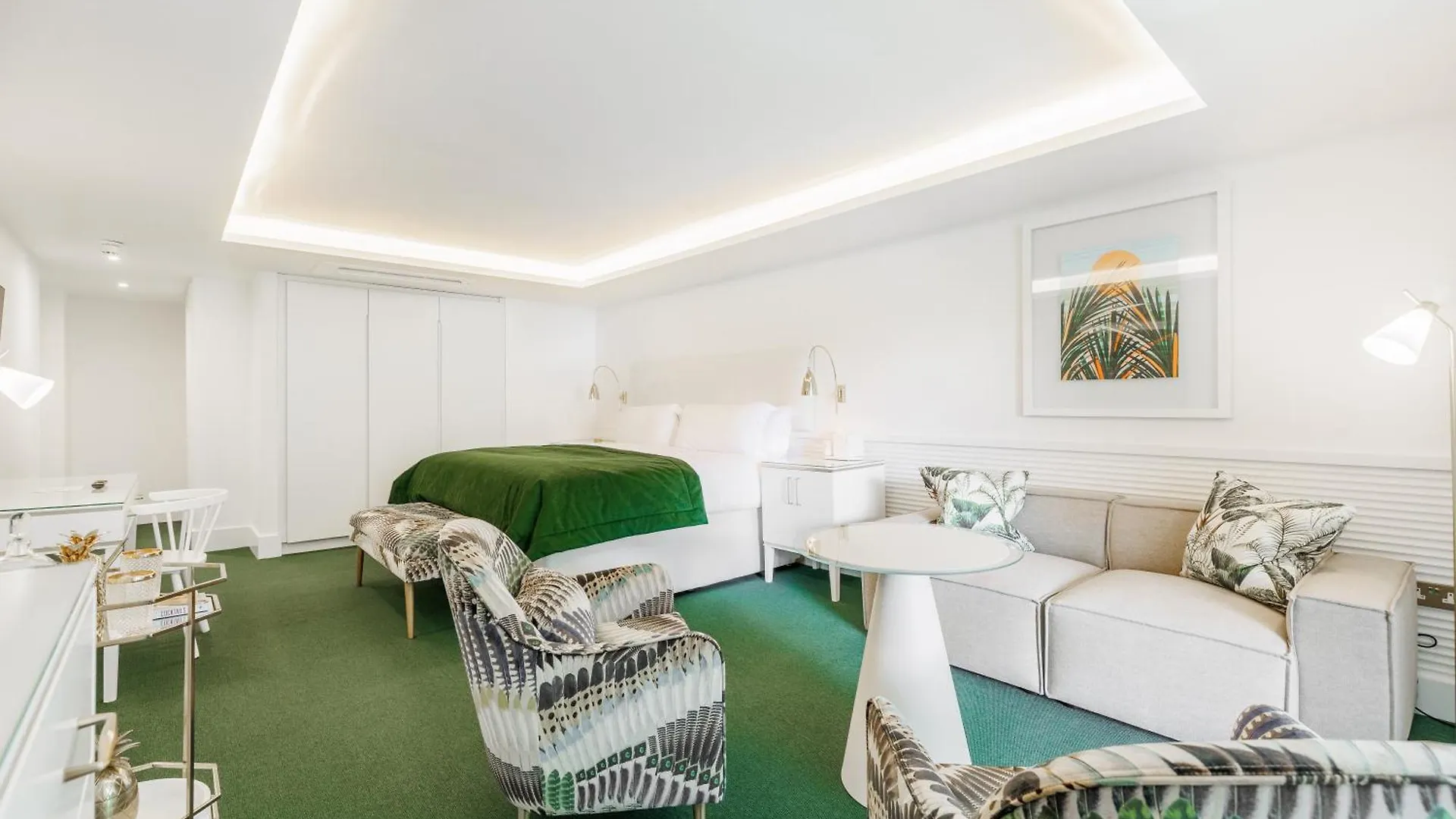 The Nici Hotel
